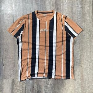 Hollister Large Men's Short Sleeve Tee Shirt in Brown and Black Vertical Stripes